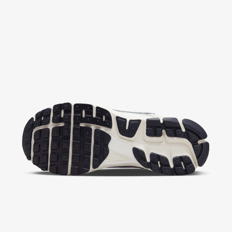 Nike Atlete Zoom Vomero 5 