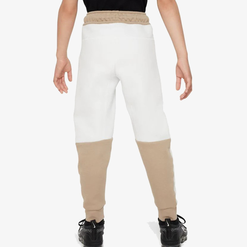 Nike Produkte Tech Fleece 