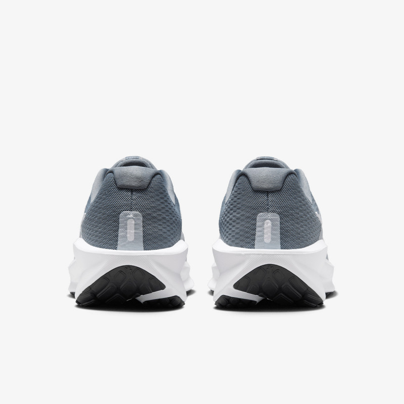 Nike Atlete Downshifter 13 