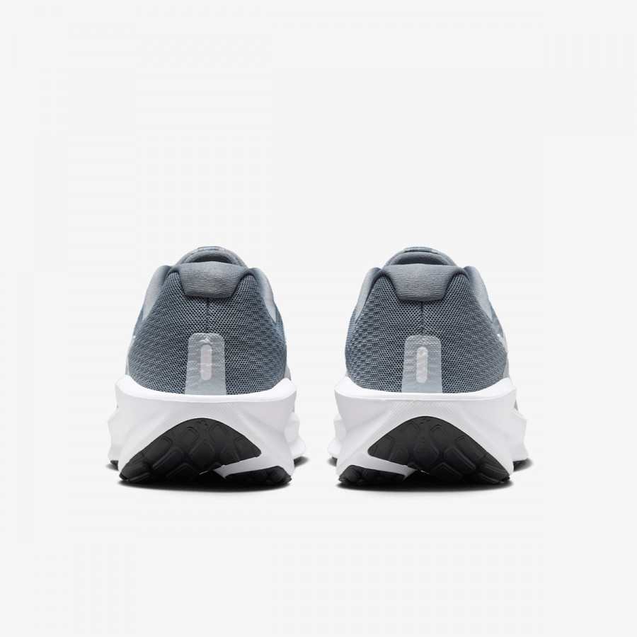 Nike Atlete Downshifter 13 