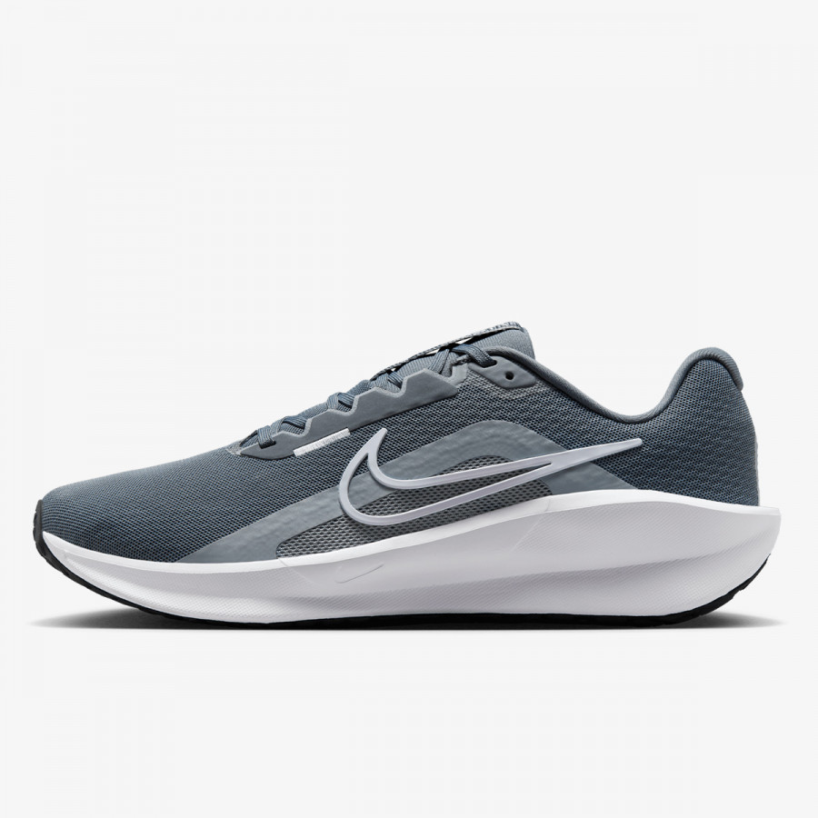 Nike Atlete Downshifter 13 