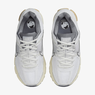 Nike Atlete W NIKE ZOOM VOMERO 5 
