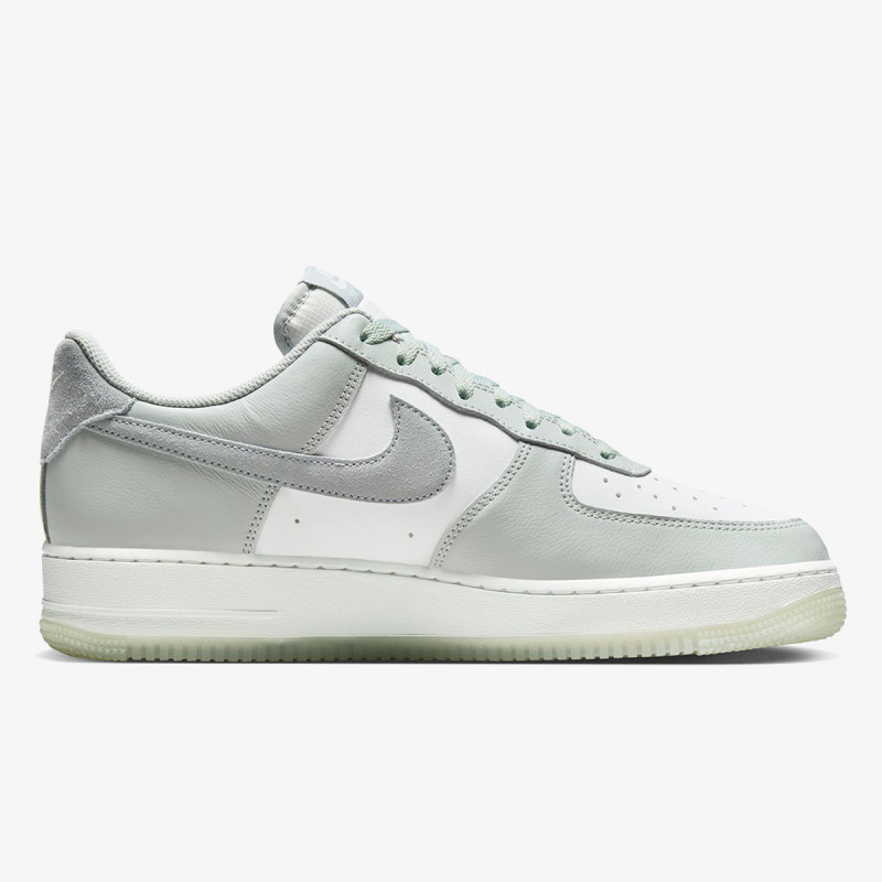 Nike Atlete Air Force 1 '07 LV8 