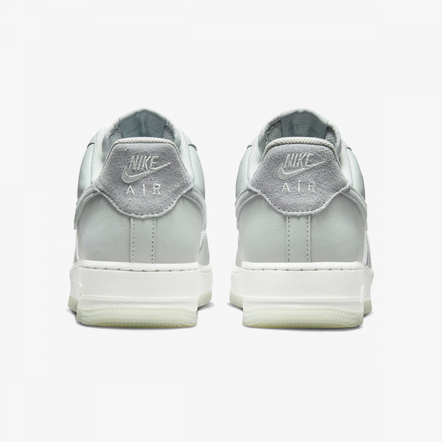 Nike Atlete Air Force 1 '07 LV8 
