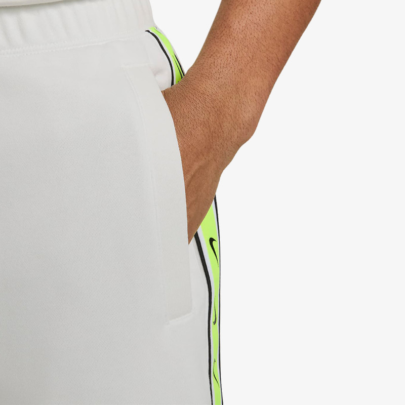 Nike Pantallona të shkurtra Repeat 