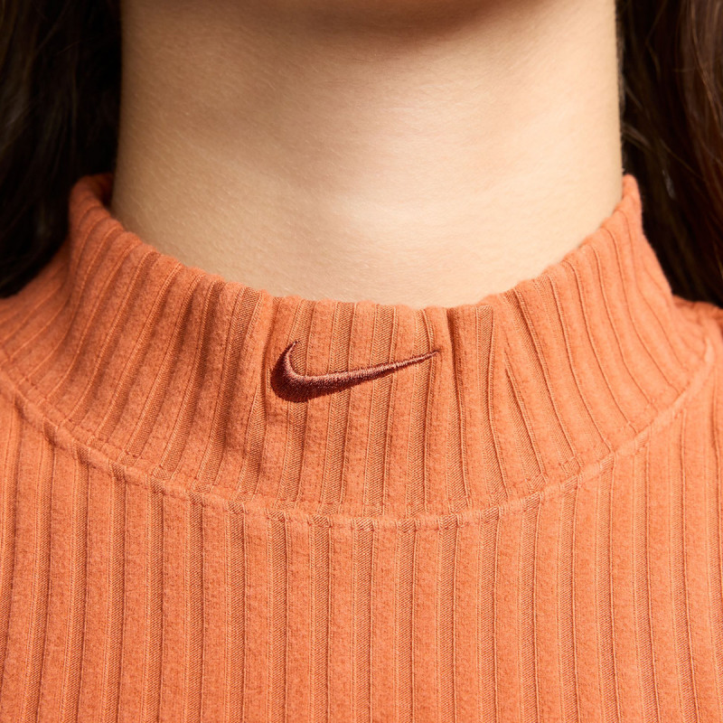 Nike Bust për femra Sportswear Chill Knit 
