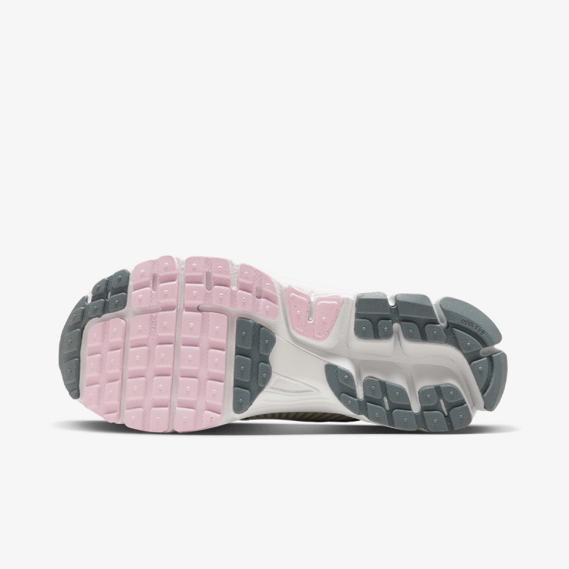 Nike Atlete W NIKE ZOOM VOMERO 5 GCEL CN 