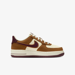 Nike Atlete Air Force 1 LV8 3 