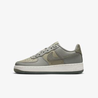 Nike Atlete Air Force 1 LV8 