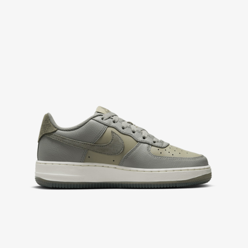 Produkte Air Force 1 LV8 
