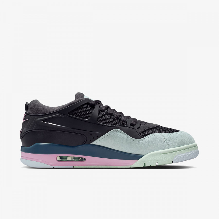 Nike Atlete AIR JORDAN 4 RM 