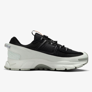 Nike Atlete VOMERO ROAM 