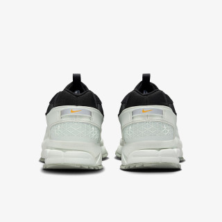 Nike Atlete VOMERO ROAM 