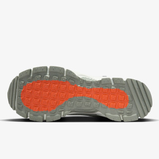 Nike Atlete VOMERO ROAM 