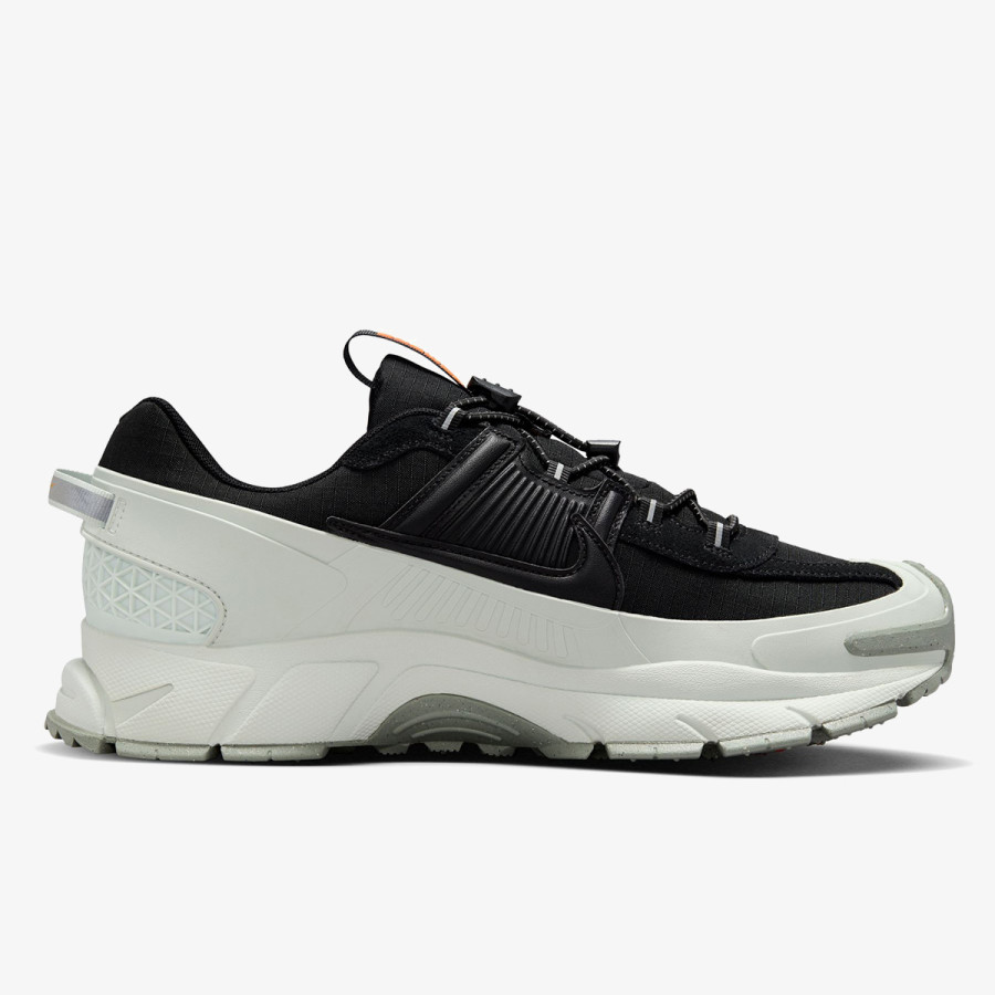 Nike Atlete VOMERO ROAM 