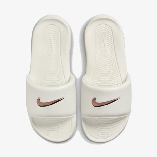 Nike Shapka W NIKE VICTORI ONE SLIDE SWH 