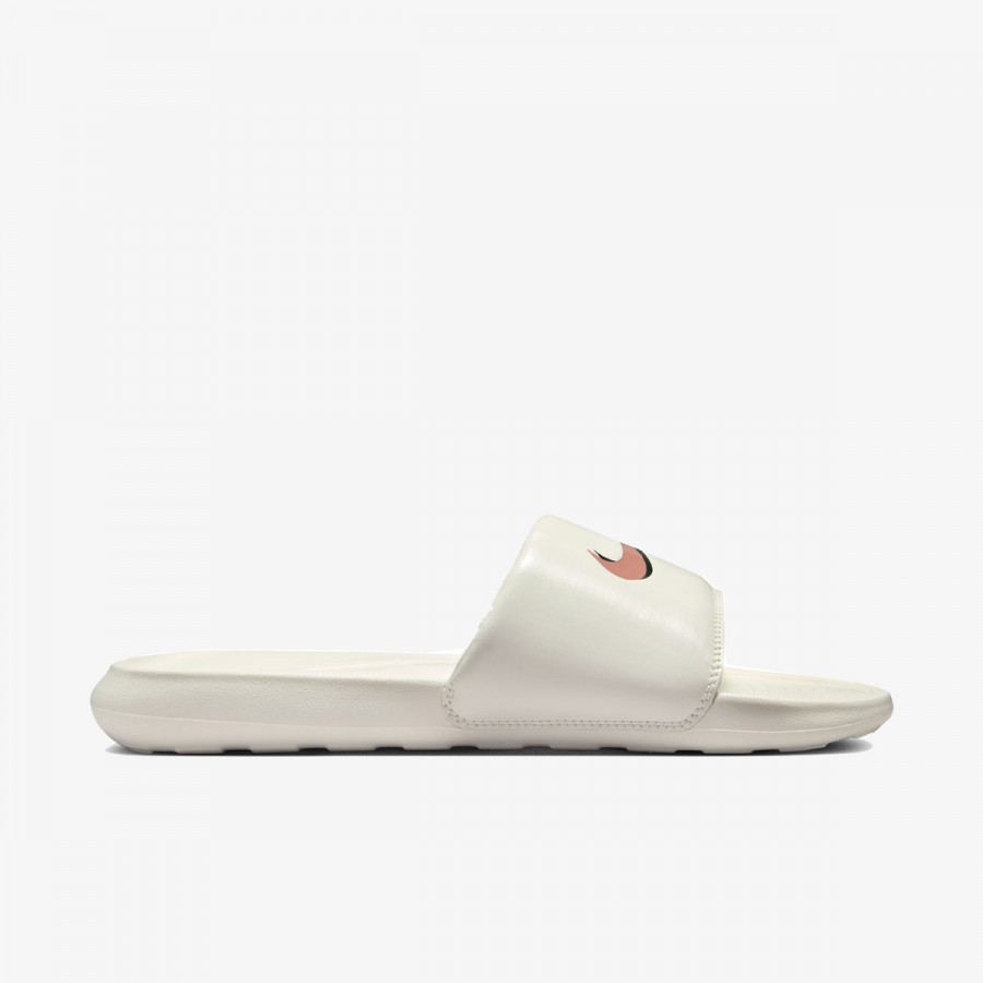 Nike Shapka W NIKE VICTORI ONE SLIDE SWH 