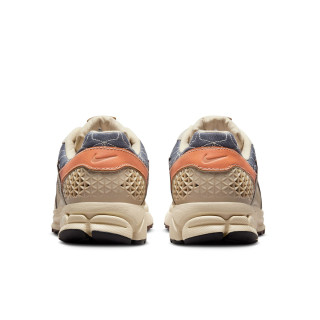 Nike Atlete Zoom Vomero 5 