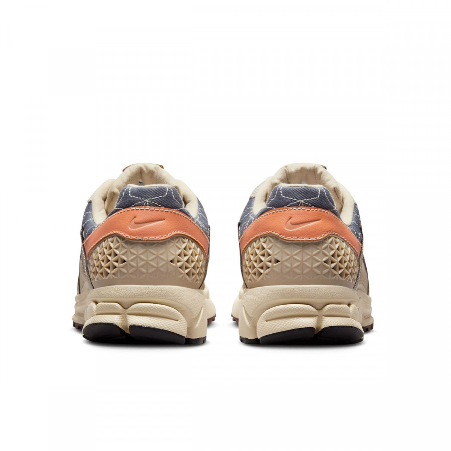 Nike Atlete Zoom Vomero 5 