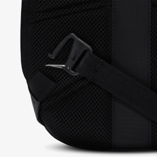 Nike Tuta NK NSW COMMUTE SLING BAG 