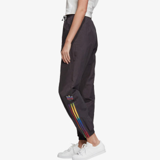 Produkte TRACKPANTS 