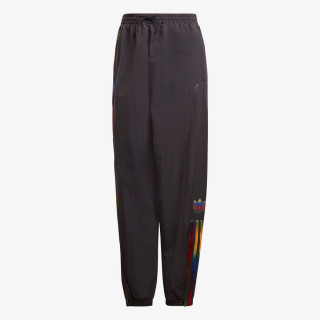 Produkte TRACKPANTS 