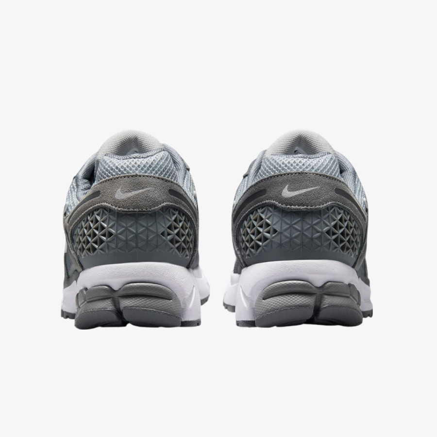 Nike Atlete NIKE ZOOM VOMERO 5 SDE 