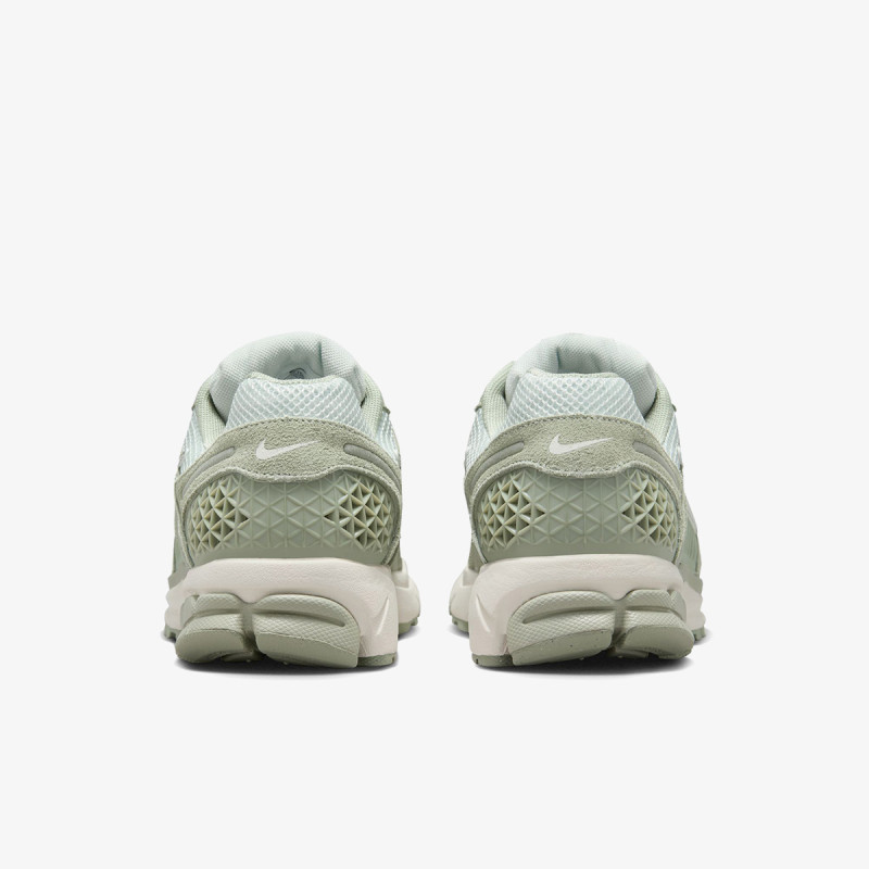 Nike Atlete Vomero 5 