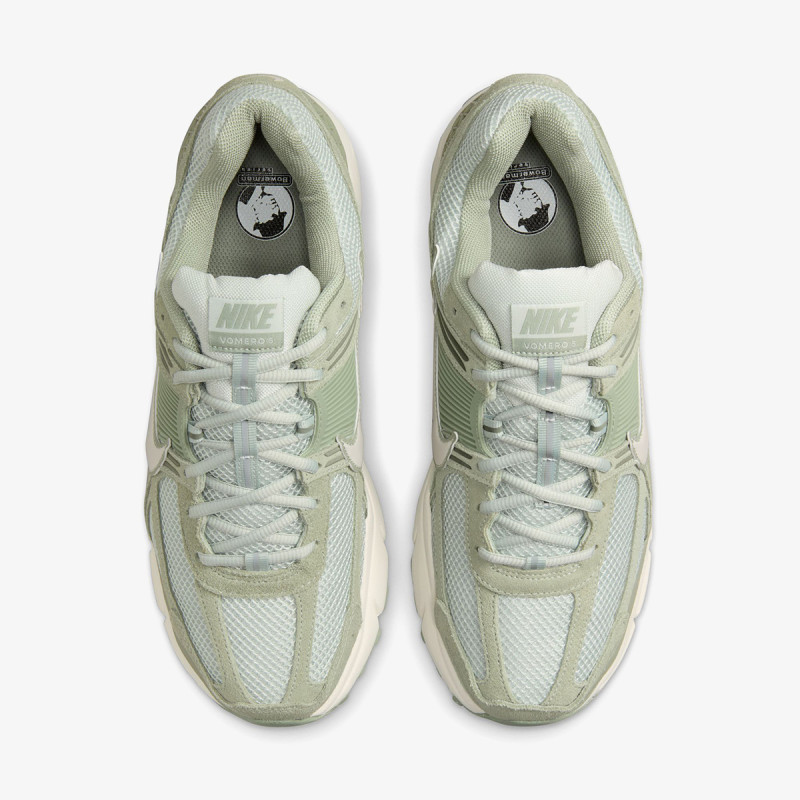 Nike Atlete Vomero 5 