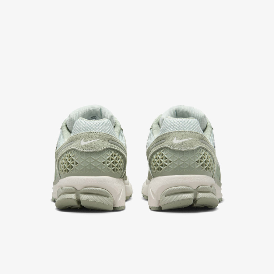 Nike Atlete Vomero 5 