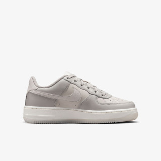Produkte Air Force 1 LV8 