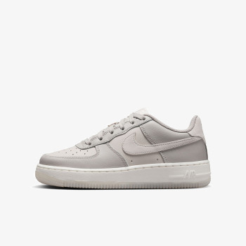 Nike Atlete Air Force 1 LV8 