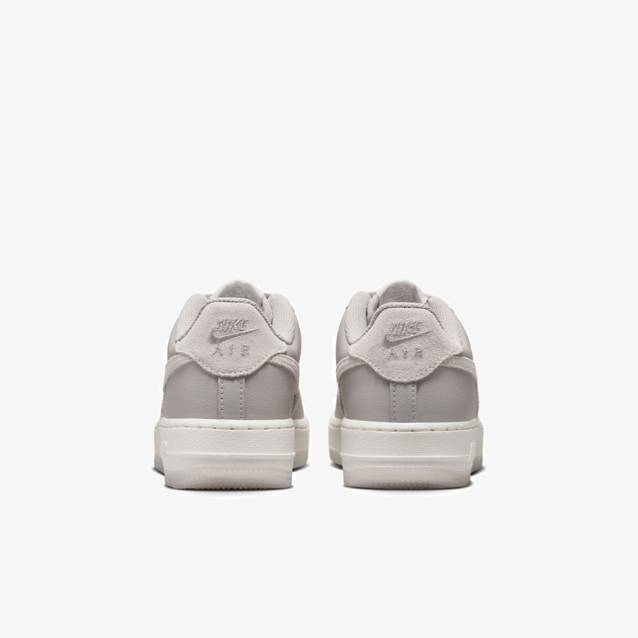 Produkte Air Force 1 LV8 