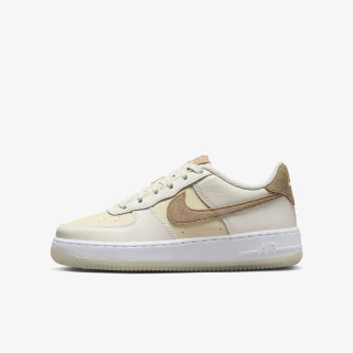 Nike Atlete Air Force 1 LV8 