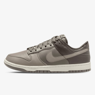 Nike Atlete Dunk 