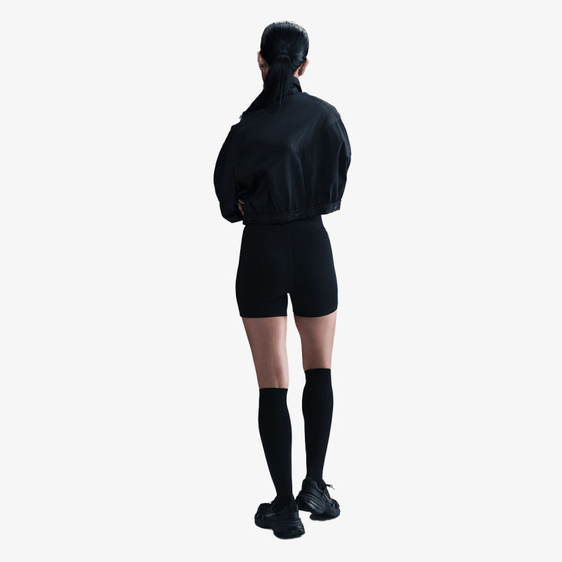 Nike Streçe W NSW NK CLSC HR 5IN SHORT LBR 