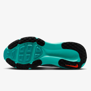 Nike Atlete NIKE VOMERO 18 