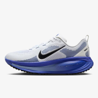 Nike Atlete NIKE VOMERO 18 