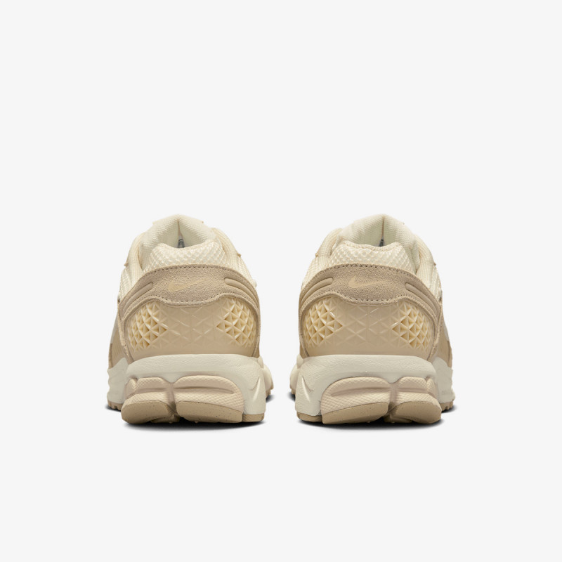 Nike Atlete W NIKE ZOOM VOMERO 5 