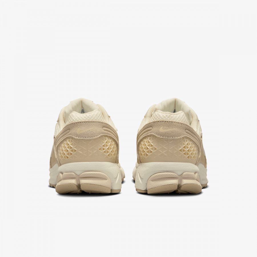 Nike Atlete W NIKE ZOOM VOMERO 5 