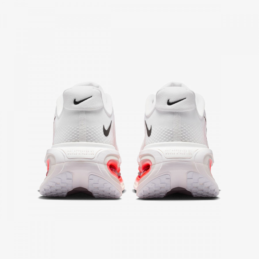 Nike Atlete NIKE VOMERO PREMIUM 