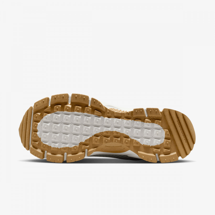 Nike Atlete W NIKE ZOOM VOMERO ROAM 