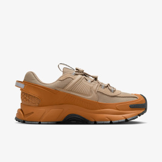 Nike Atlete W NIKE ZOOM VOMERO ROAM 