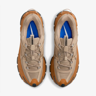 Nike Atlete W NIKE ZOOM VOMERO ROAM 