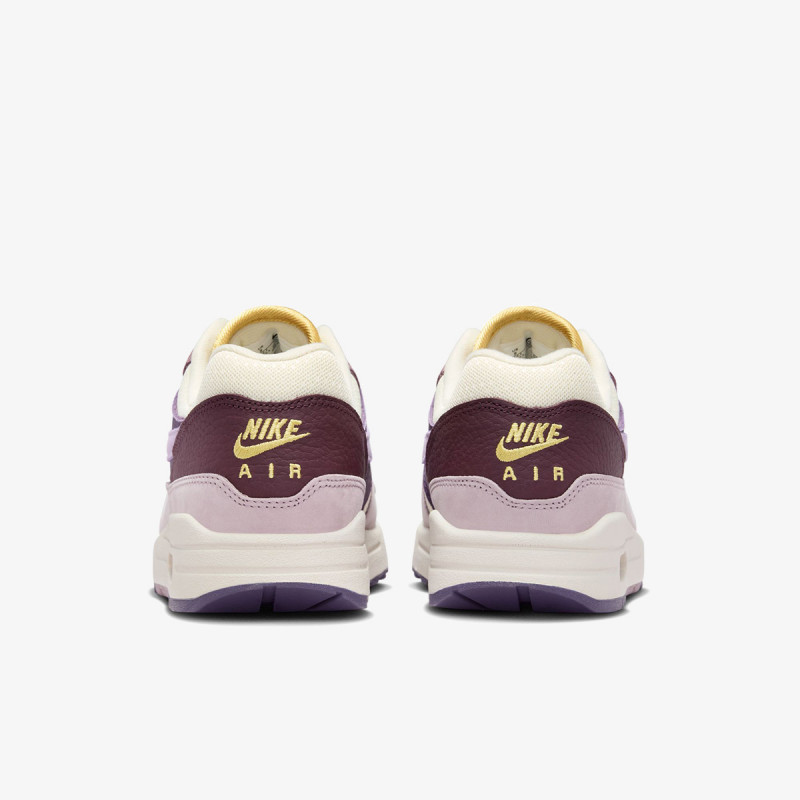Nike Atlete W NIKE AIR MAX 1 SPE 