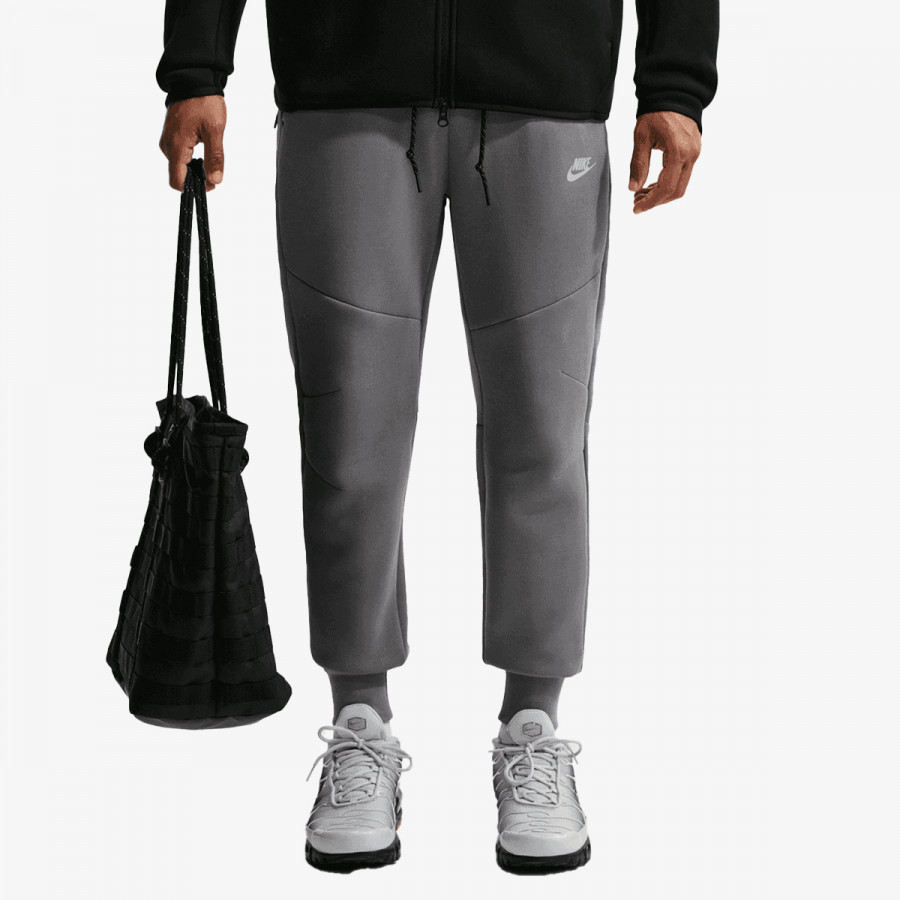 Nike Tuta M NK TCH FLC JGGR 