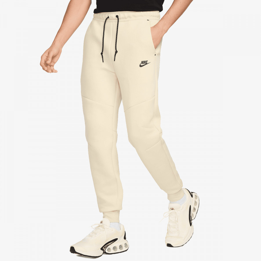 Nike Pjesa e poshtme e kostumit Tech 