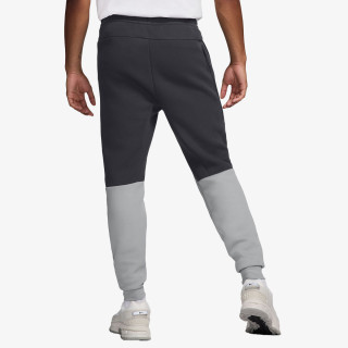 Nike Tuta M NK TCH FLC JGGR 