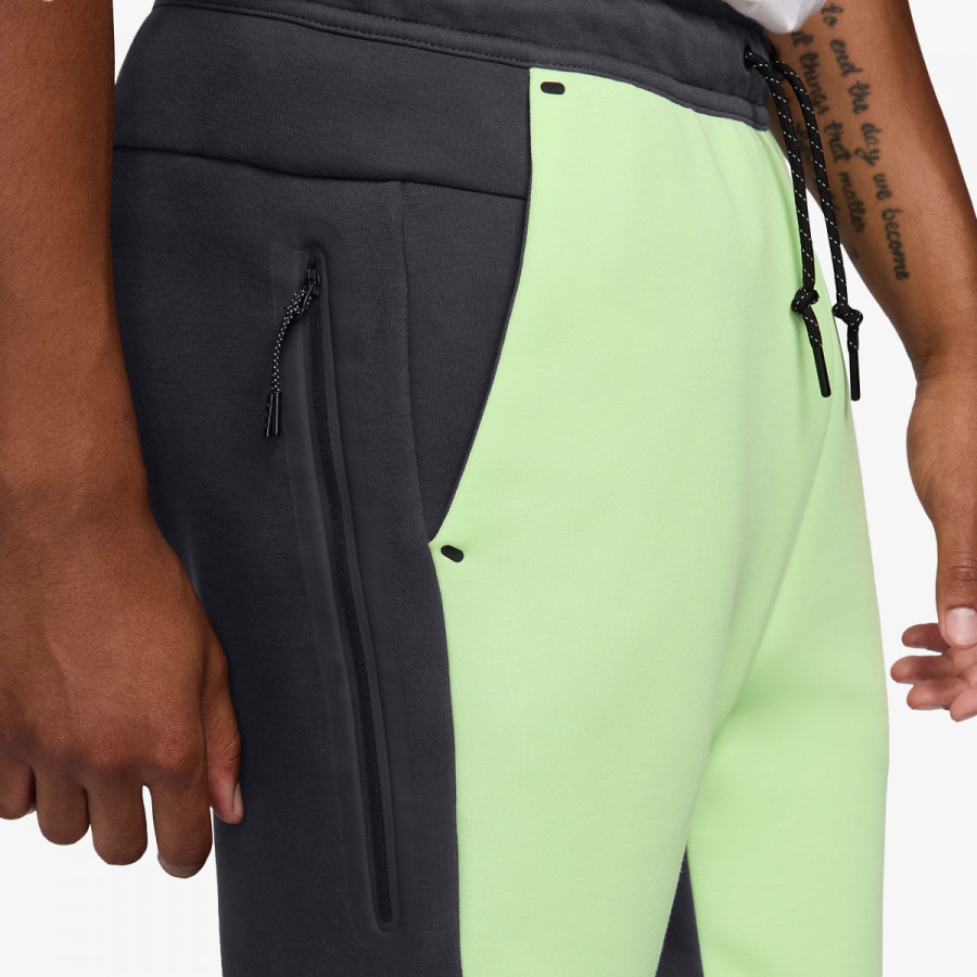 Nike Tuta M NK TCH FLC JGGR 