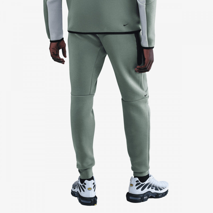 Nike Pjesa e poshtme e kostumit M NK TCH FLC JGGR 
